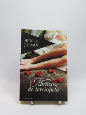 8432715051527_abrazos-de-terciopelo_front-4.jpg Abrazos de terciopelo