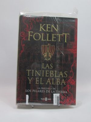 9788401022876_las-tinieblas-y-el-alba_front-7.jpg Las tinieblas y el alba