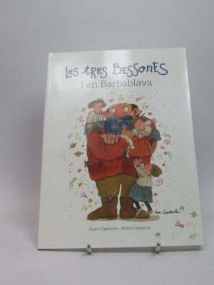 Les tres bessones i en barblablava