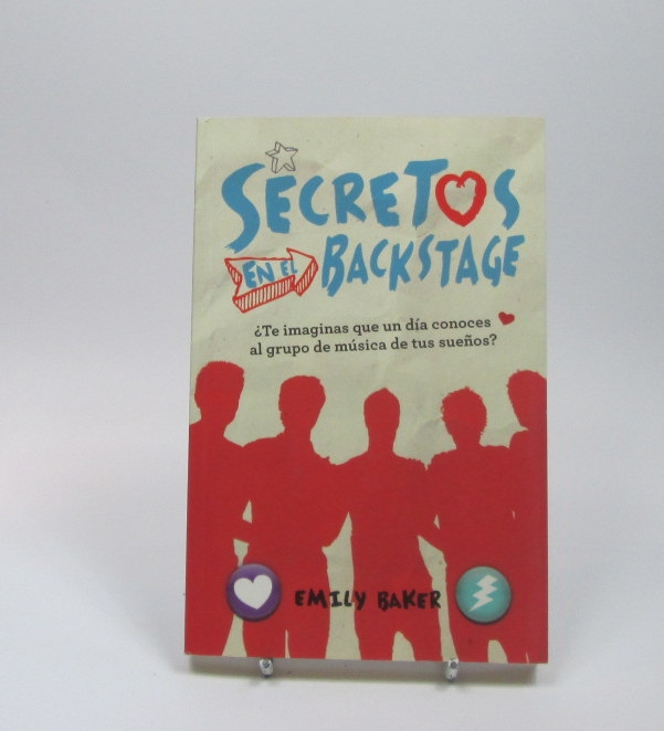 9788420405247_secretos-en-el-backstage_front-1.jpg Secretos en el backstage