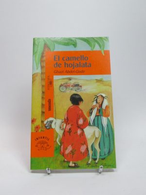 9788420444178_el-camello-de-hojalata_front-4.jpg El camello de hojalata