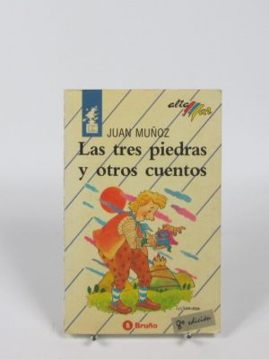 9788421609743_las-tres-piedras-y-otros-cuentos_front-12.jpg Las tres piedras y otros cuentos