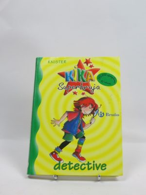 9788421634202_kika-superbruja-detective_front-22.jpg Kika superbruja detective