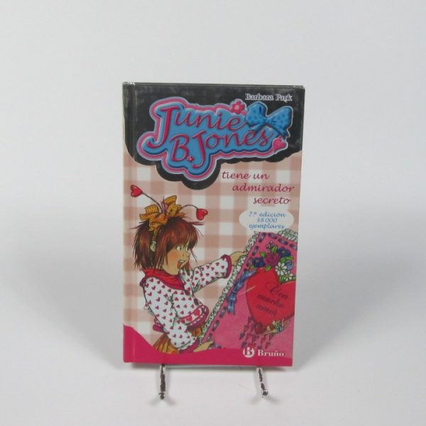 9788421696477_junie-b-jones-tiene-un-admirador-secreto_front-4.jpg Junie b. jones tiene un admirador secreto