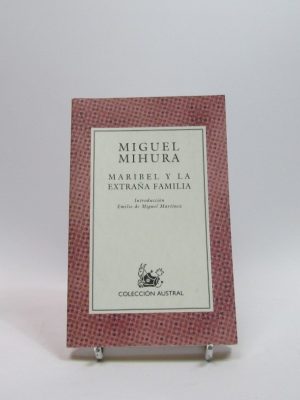 Maribel y la extraña familia