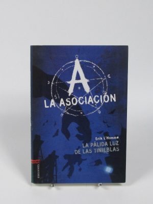 9788426382719_la-palida-luz-de-las-tinieblas_front-3.jpg La pálida luz de las tinieblas