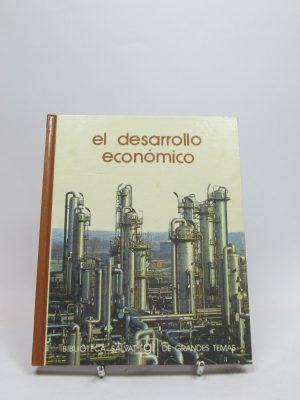 9788434573833_el-desarrollo-economico_front-3.jpg El desarrollo económico