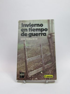 9788434808614_invierno-en-tiempo-de-guerra_front-1.jpg Invierno en tiempo de guerra