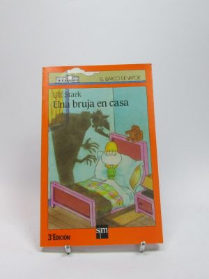 9788434844407_una-bruja-en-casa_front-10.jpg Una bruja en casa