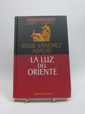 9788439592006_la-luz-del-oriente_front-3.jpg La luz del oriente