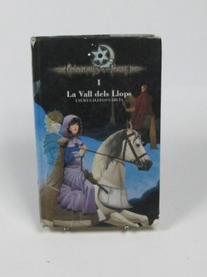 9788466118408_la-vall-dels-llops-1_front-2.jpg La vall dels llops 1
