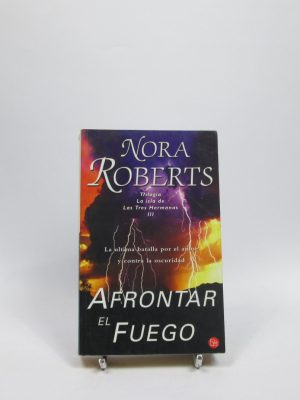 9788466310635_afrontar-el-fuego-las-tres-hermanas-iii_front-7.jpg Afrontar el fuego (las tres hermanas iii)